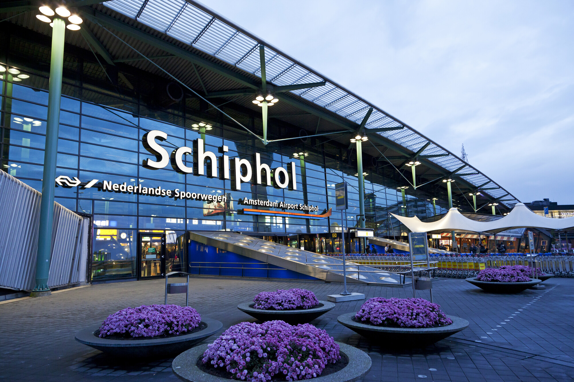 Nieuwe coalitie Amsterdam zet in op forse krimp van Schiphol